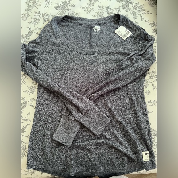 New with tags roots scoop neck long sleeve - Picture 1 of 1